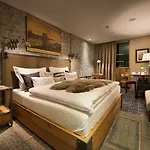 Wilson Palace By Loft Bratislava