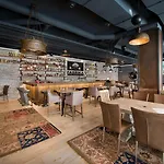 Wilson Palace By Loft Hotel 4*