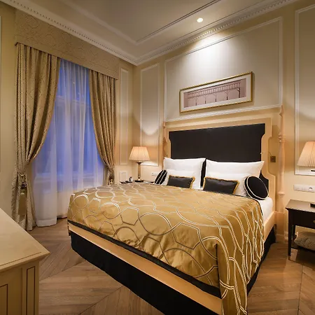 Wilson Palace By Loft Bratislava