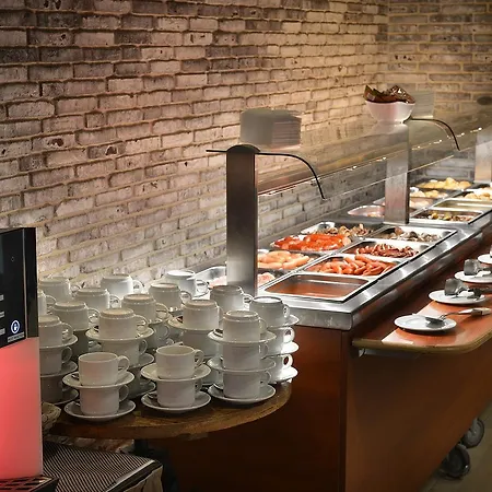 Отель Wilson Palace By Loft 4*
