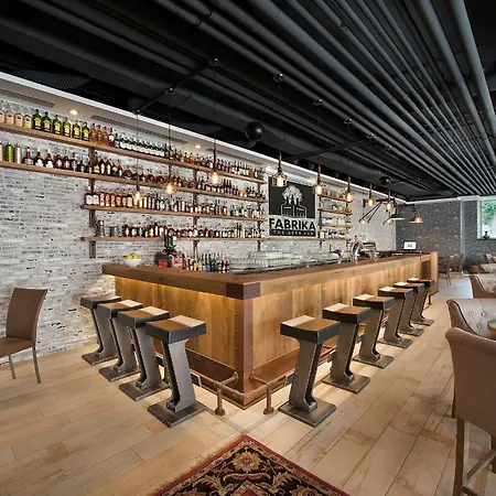 Wilson Palace By Loft 4*