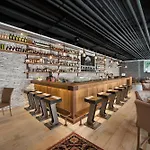 Wilson Palace By Loft 4*