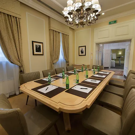 Wilson Palace By Loft Bratislava